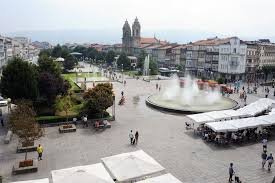 Tour Privado Braga e Guimarães (8h) - Image 2